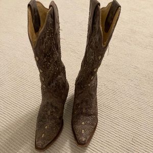 Corral Womens Cowboy Boots size 5.5.